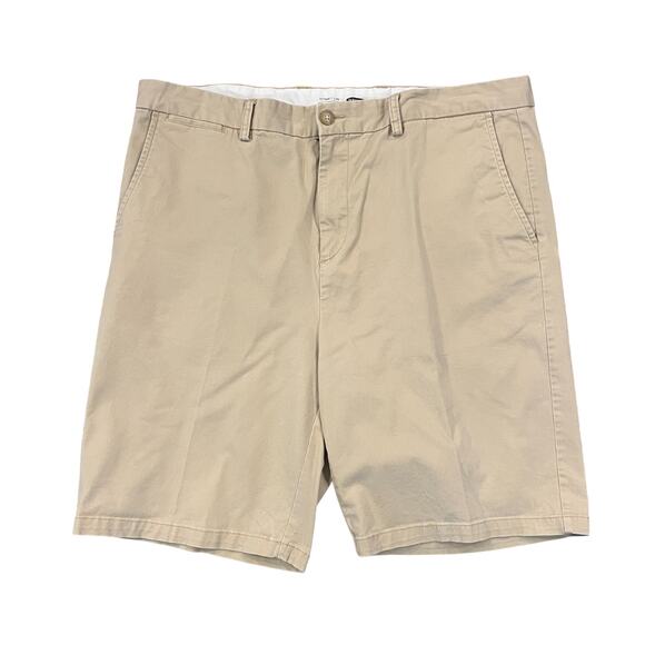 Old Navy Men's Khaki/Tan Ultimate Slim Shorts - SIZE 40 - Picture 1 of 9
